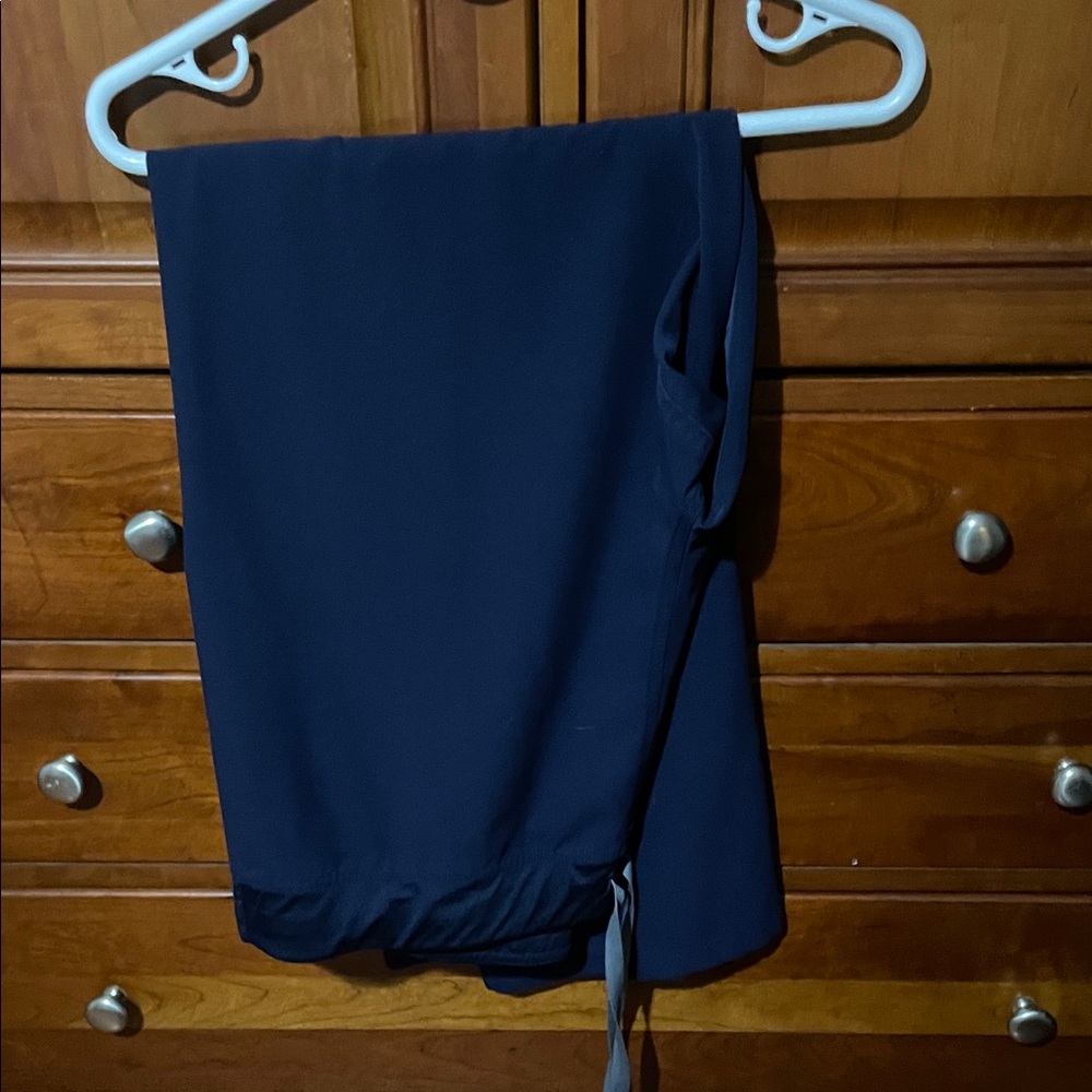 FIGS Livingston size 2XL